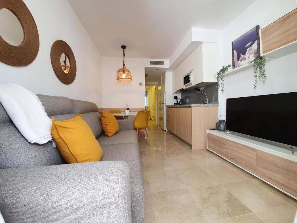 Apartment Con Parking Con Piscina Junto A La Playa Benalmádena